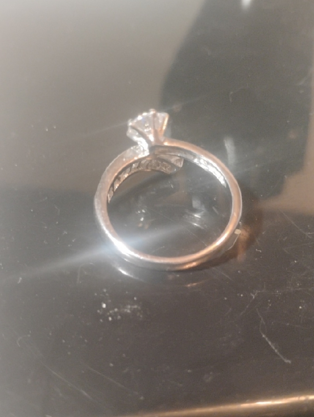 Super Bling Diamond Style Ring Size 9.75 Fun cocktail Shimmering Bling Ring - Picture 4 of 9